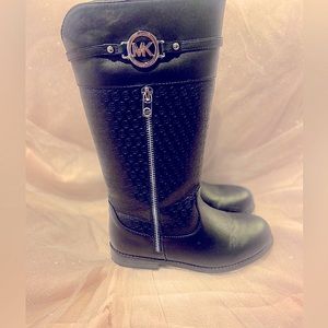 Girls Michael Kors boots!
